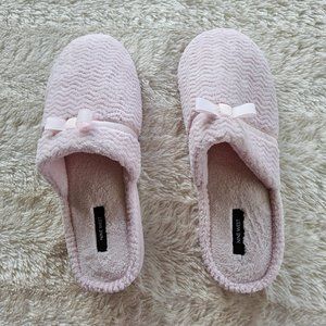 Nine West Pink Slippers Large New